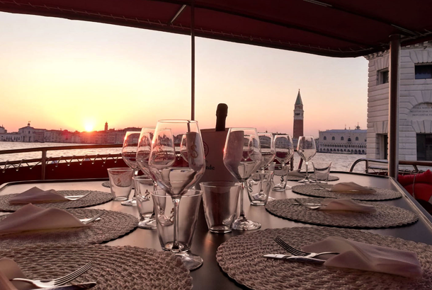 CENA_IN_LAGUNA