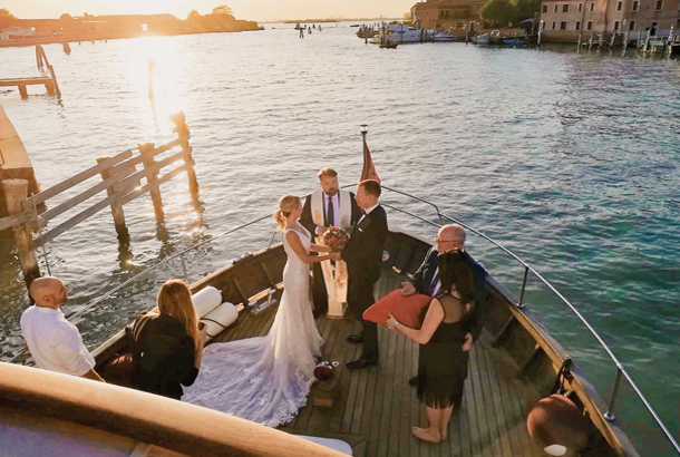 MATRIMONIO_A_BORDO