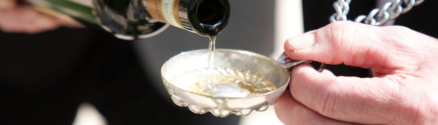 Degustazione vini con sommelier in barca a Venezia - Dream Boat Venice