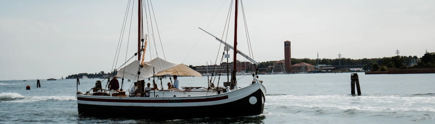 Bragozzo Tipico - Dream Boat Venice