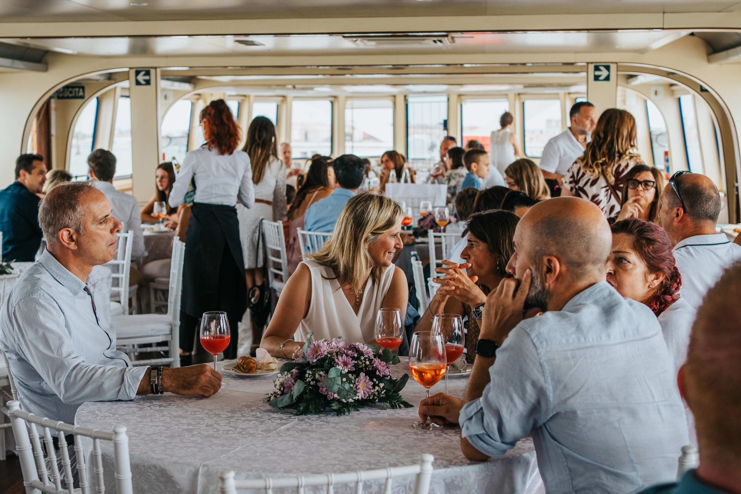 Cena aziendale in barca a Venezia